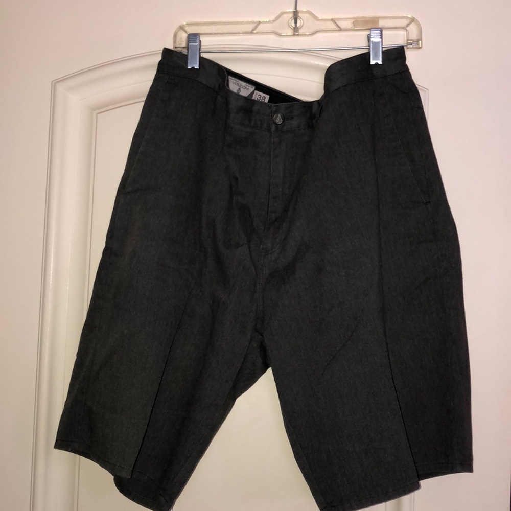 Volcom shorts
